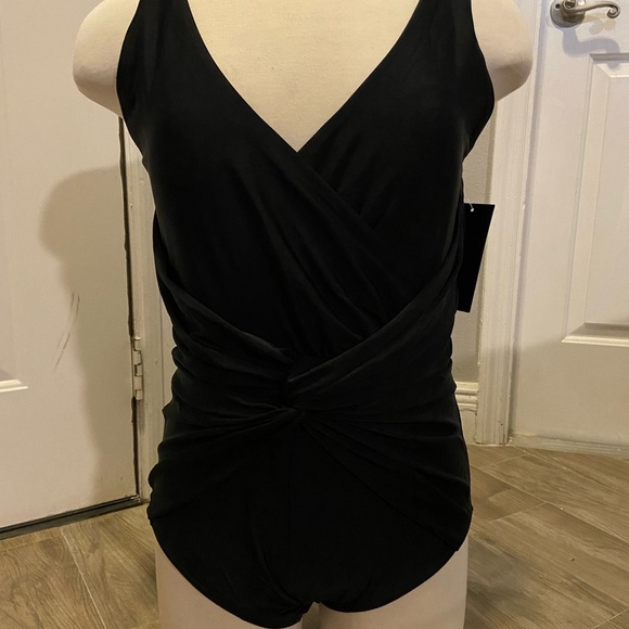 Alisha Levine tummy control Swimwear - Picture 3 of 13